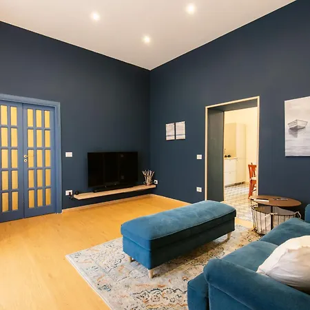 Apartment Calaba Chiaia Naples