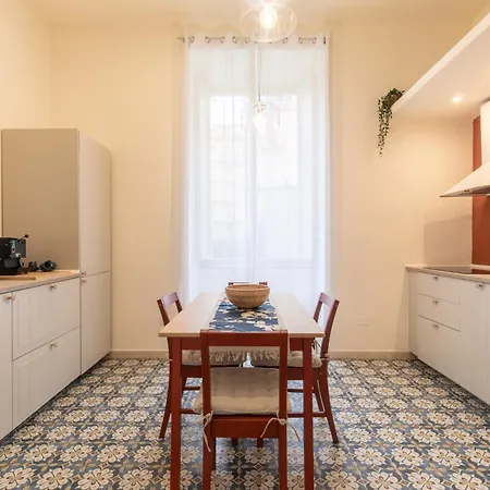 Calaba Chiaia Apartment Naples