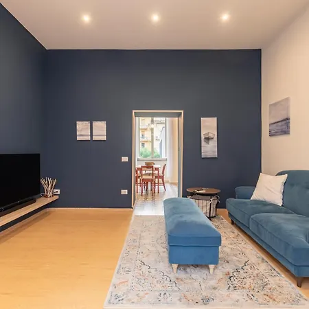 Apartment Calaba Chiaia Naples